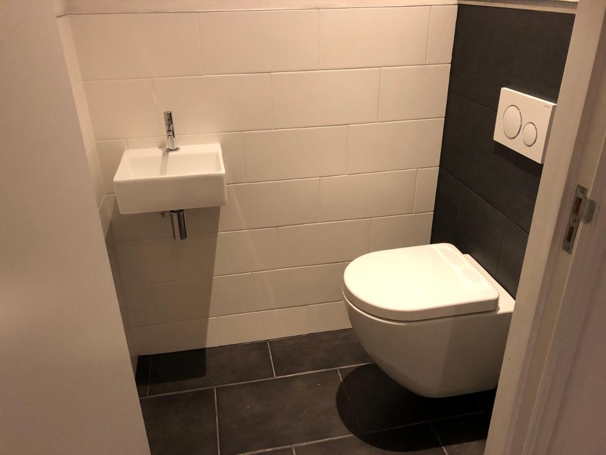 Bed and Breakfast 'T Posthuys Leens Экстерьер фото